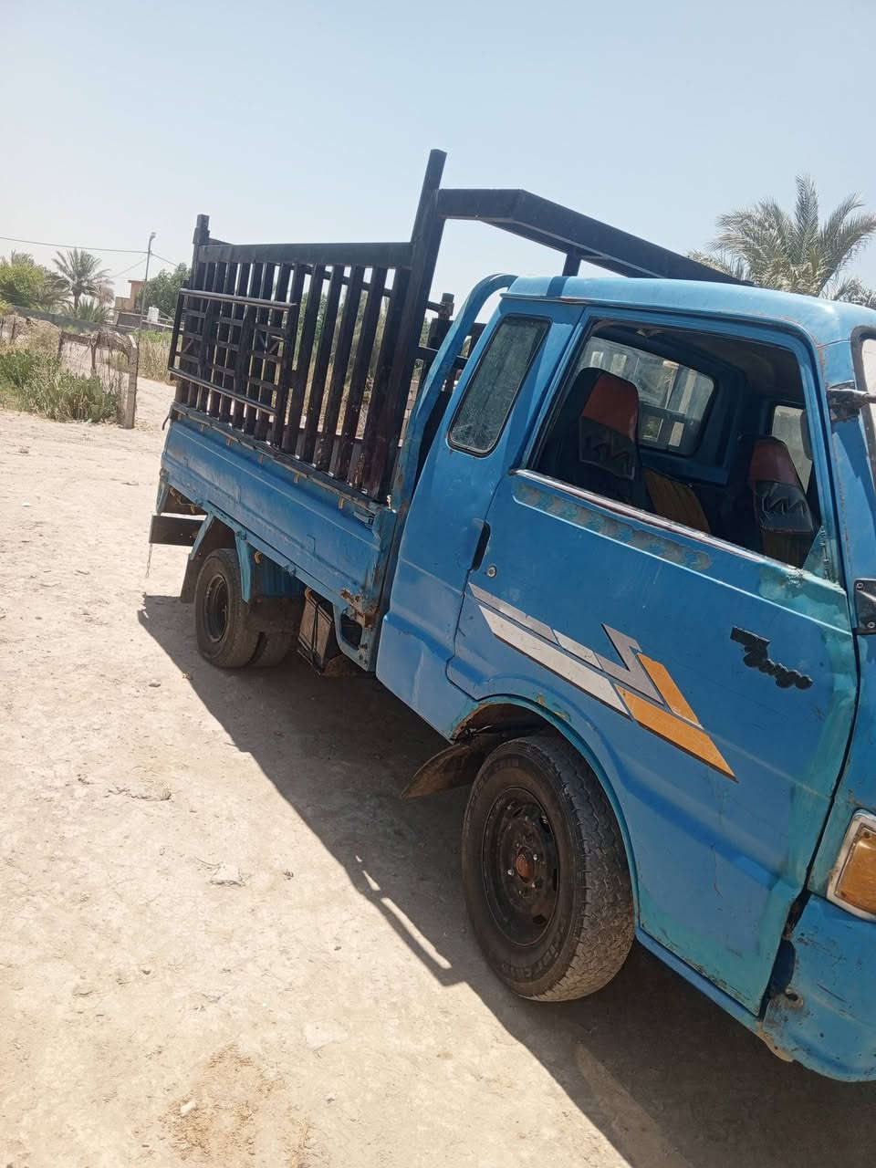 السلام عليكم كيا 93 للبيع مقفوله كفاله عامه اكس المحرك جير اكس المقفولات صدر طقم ‏‪***********‬‏
