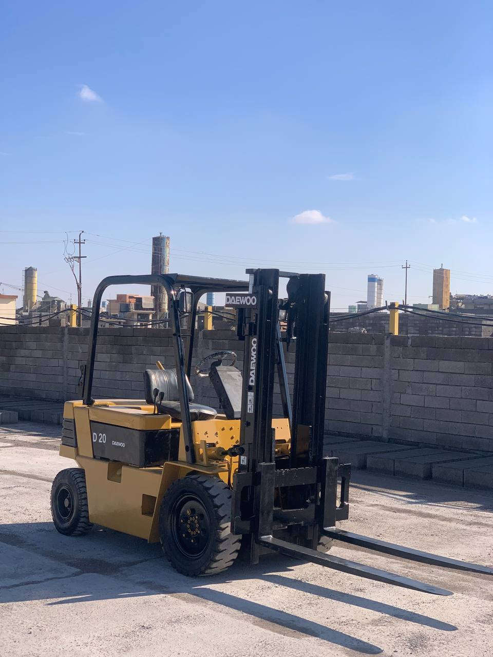 للبيع رافعه شوكيه دايو طنين موديل
2010" كير_محرك_اكسن_ كهربائية _رفع_كله بشرط 
رافعة وضع بلادي سعره 48$ورقه أوبيه مجال 
للإستفسار إتصال "***********"
