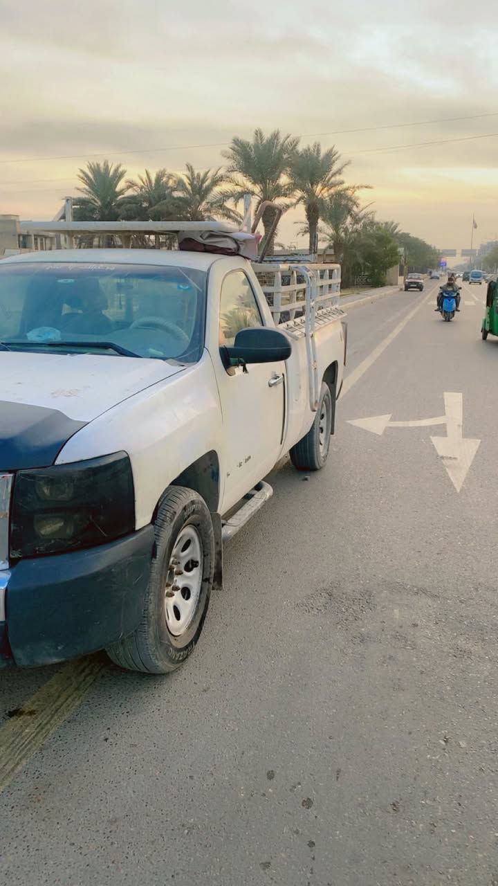 سلفرادو موديل ١٣  مكان بغداد السعر ع هاذا الرقم ***********
