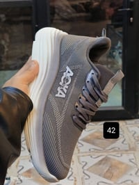 هوكا اصلي • حذاء • توصيل