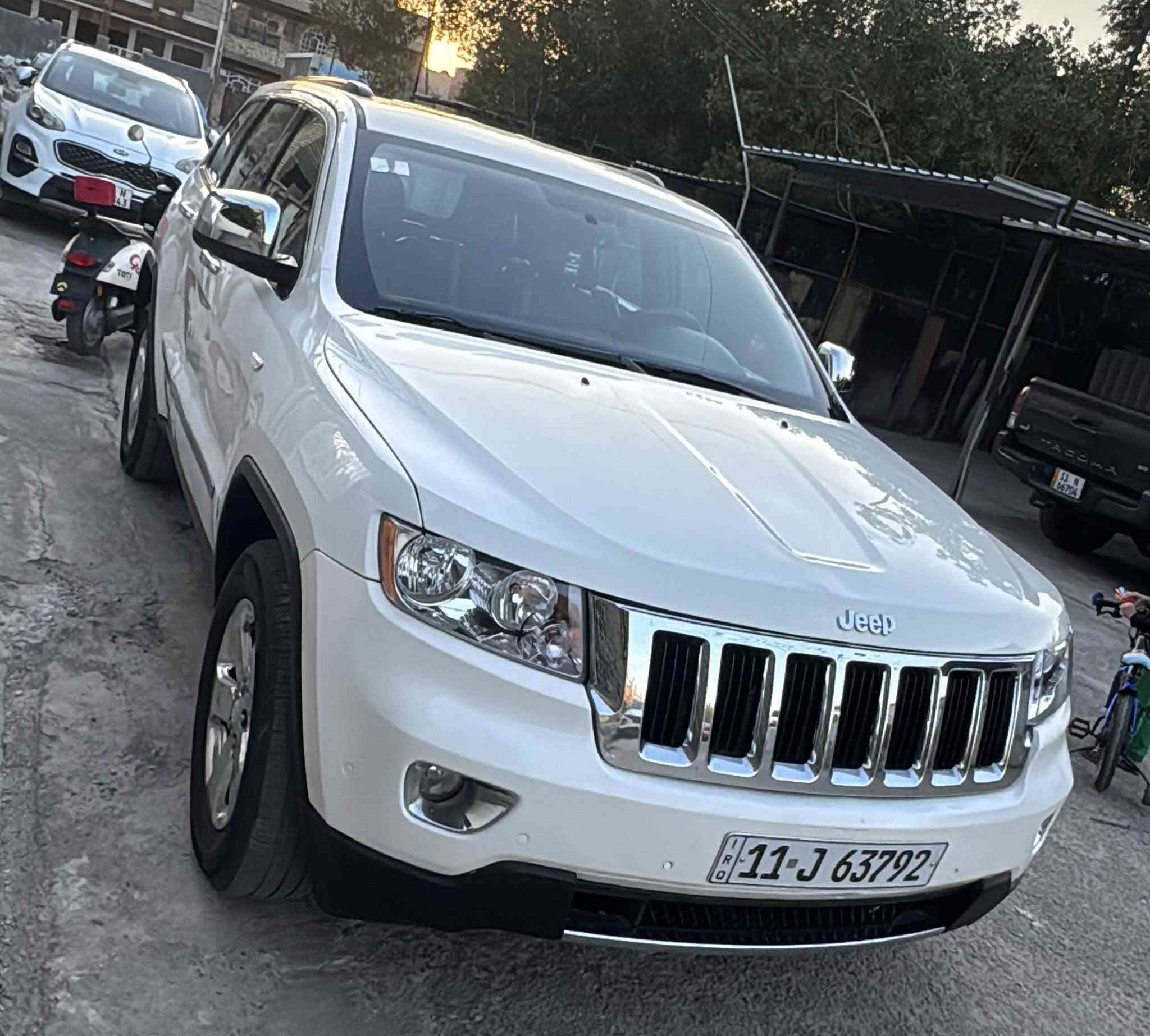 جيب ٢٠١٢ خليجي
صبغ ٤ قطع ونص بدون دواخل
اريد مراوس و يفضل باخره 2007 - 2008 حصراً
عنواني بغداد الكرخ
***********
