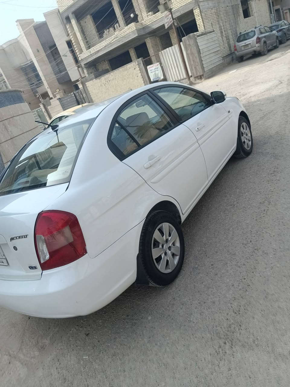 السلام عليكم من رخصت الادمن اكسنت موديل 2011 خليجي سيارة حلوة وجاهزة مكينة ١٦٠٠ بية نص باب صبغ وتكحيل كارت ومكنات بارد فقط مكان السيارة بغداد الأعظمية رقمي للتواصل *********** السعر 97 وبية مجال. للشراي
