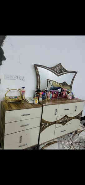 غرفه تركيه استخدام شهرين فقط 6قطع اريد اشيل ومستعجل ع بيع زلغ ما بيهه سعر 450  ***********
