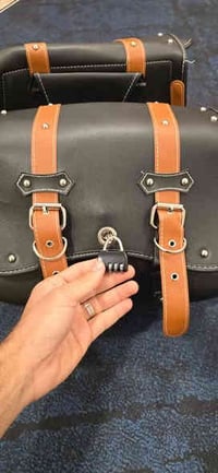 جنط هارلي نوعيتين  الي بين قفل  سعره 65  و الثانيه سعره 35  حساس اطارا...