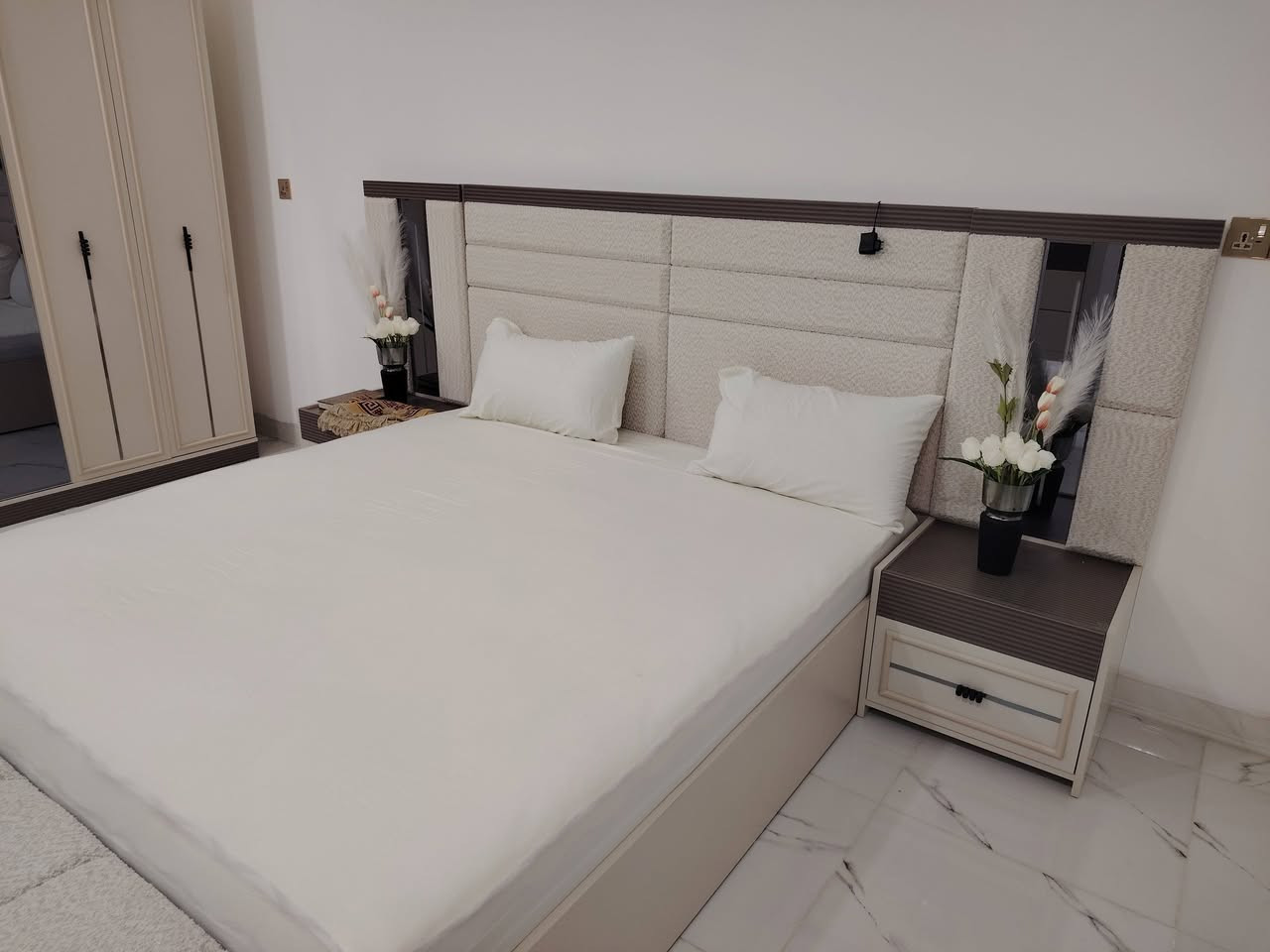 السلام عليكم غرفة نوم جديده صار اسبوع من ماخذها تركي درجه اولئ ١٠ قطع ماخذها مليون ٧٠٠ ابيعها مليون ٢٥٠


**إذا كنت صاحب هذا الإعلان وتريد حذفه لأي سبب، رجاءا أرسل رسالة إلى الدعم الفني**