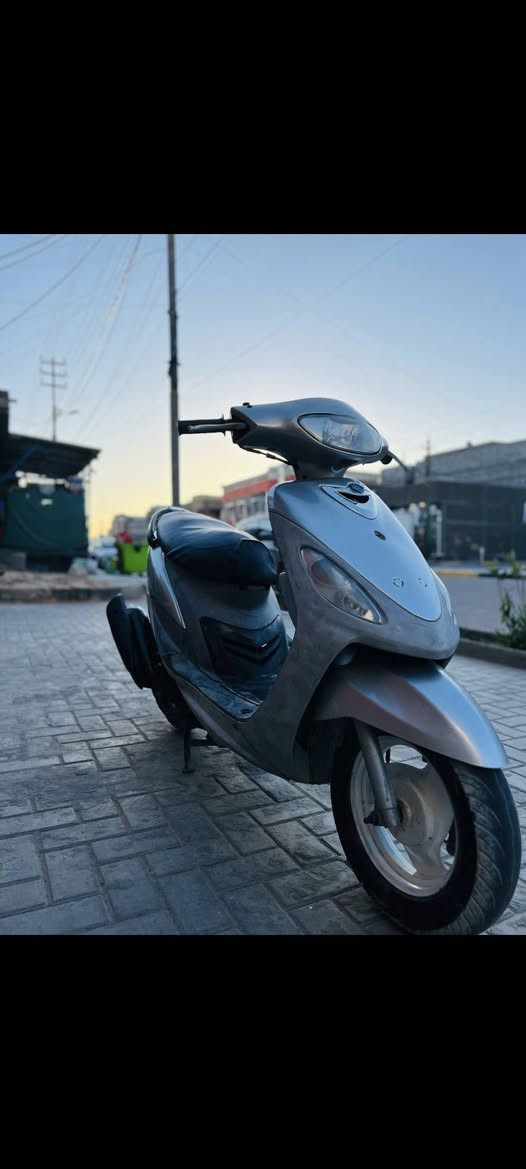 سلام عليكم شباب دراجة للبيع ماكس غجمةنضيفة مال جناي دبلات امامي خلفي شغالات لايتات امامي خلفي شغالات السعر 700الف وبيهة مجال حك الجية وتجي تفحص بعينك ***********
