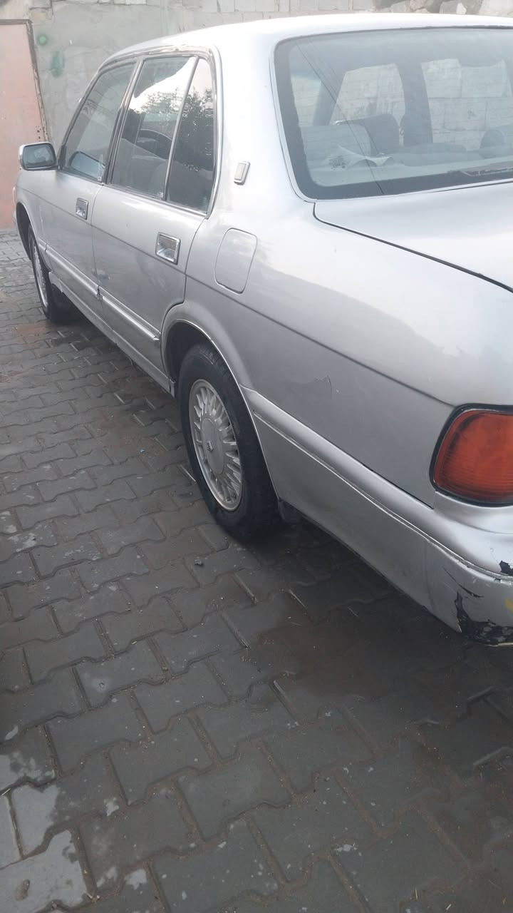 السلام عليكم ارنب مديل ٩٥ رقم بغداد هز جديد كهربائيات شغالة سعرهة ٦٥ بيع او مراوس بسوبر رخيصه واريد فرق صبغ عام جمالية مكفوله من نقل وكلبة وضربة وكص كير مكينة كفاله عامه ففتي 3000 مكاني بغداد ***********
