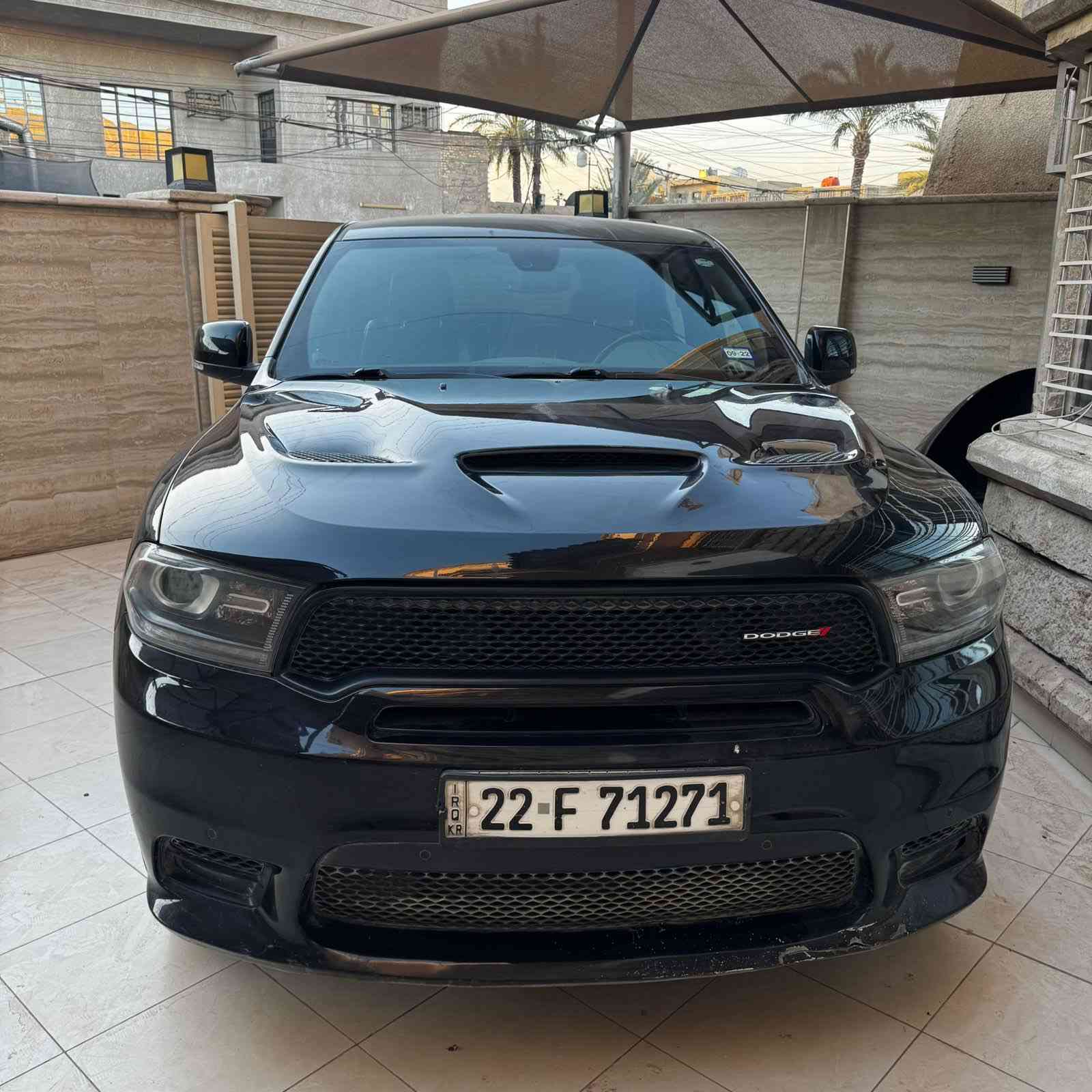 السلام عليكم
للبيع دورنكو R/T 2020 ✔️🚗
ماشية 100 الف km 
لون اسود 
7 راكب 
محرك 5700  // 8 سلندر // دفع رباعي
السيارة كلين ما بيهه ولا قطعة صبغ 
محرك و كير وكالة و كفالة
بدون ايربالك بدون دواخل 
السيارة تخبل ما بيهه اي نقوصات 
رقم الشاصي 1C4SDHCT5LC162579
المواصفات:-
دخول ذكي 
مقاعد جلد
تبريد قطعتين
رادار امامي خلفي 
اوتو بريك مانع تصادم 
تنبيه بلمرايات 
تدفئة تبريد كشنات 
وبعد هواي مواصفات 
رقم اربيل تحويل مباشر 
السعر 27000$ وبيهه مجال بسيط 
للتواصل *********** 
و متواجد على الفيس 
مكان السيارة بغداد السيدية
