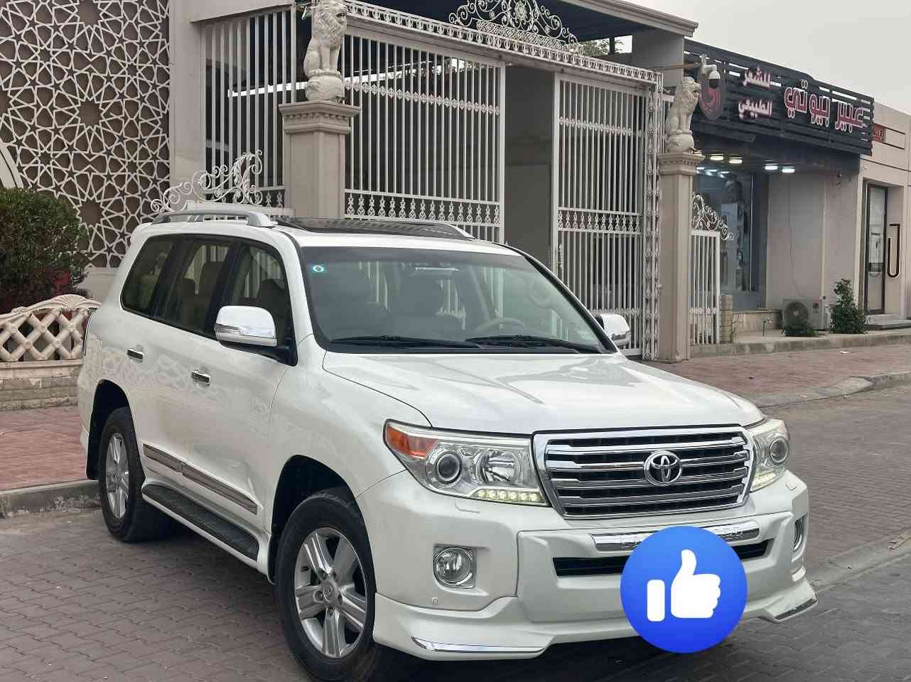 لاندكروزر 2014 بريمر كفاله  v6 عامه حته من الشخط رقم بغداد السياره ماشيه 180الف للاستفسار اكثر ***********
