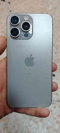 للبيع  iPhone 15 pro max  ذاكره 256  بطاريه 90 نموذج M ماستر A/AA نضاف...