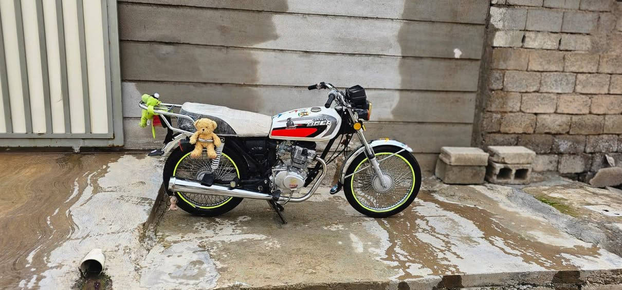 السلام عليكم ماطور سولنك موديل 2021محرك مامفتوح سعر 425    بيه مجال قليل  مكان       قرية باجوان ***********
