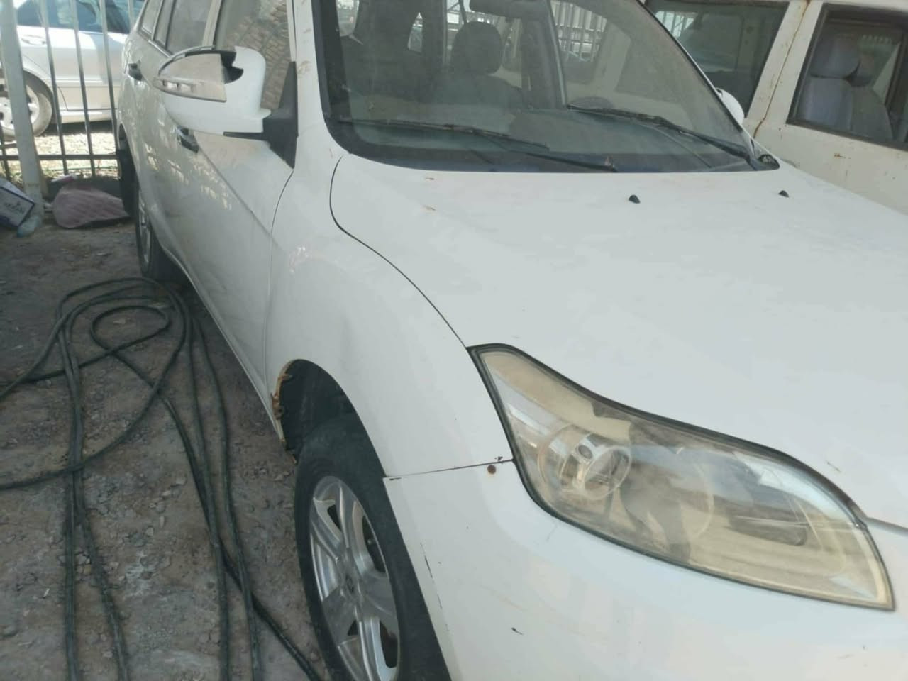 سلام عليكم عندي ليفان للبيع 
رقم قادسيه مكينته نظيفه السياره حلوه ومرتبه بس محولبه بس البنيد والصفحه مال الصدر المرايه فقط سعر السياره العراقي //5ملايين// مكاني ديوانيه الاسكان خلف المعهد الفني للاستفسار الاتصال على الرقم الموجود أو مراسلة الصفحه//***********//
