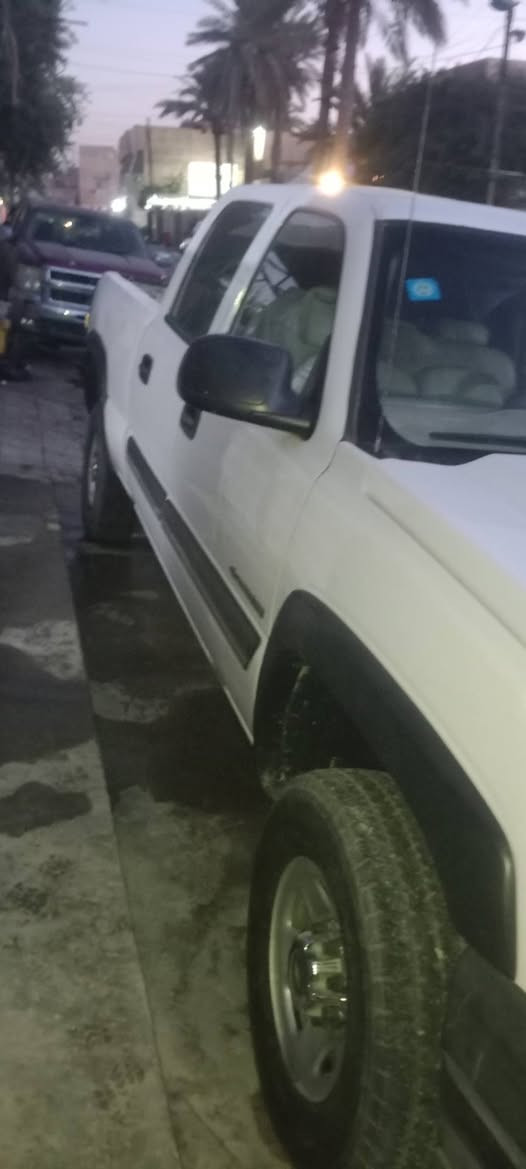 سلفادور ٢٠٠٥ رقم انكليزي بغداد فحل بدي قصير كشر بلاد سيارة جاهزه سعر ١٠٠ بيها مجال للشراي رقم ***********
