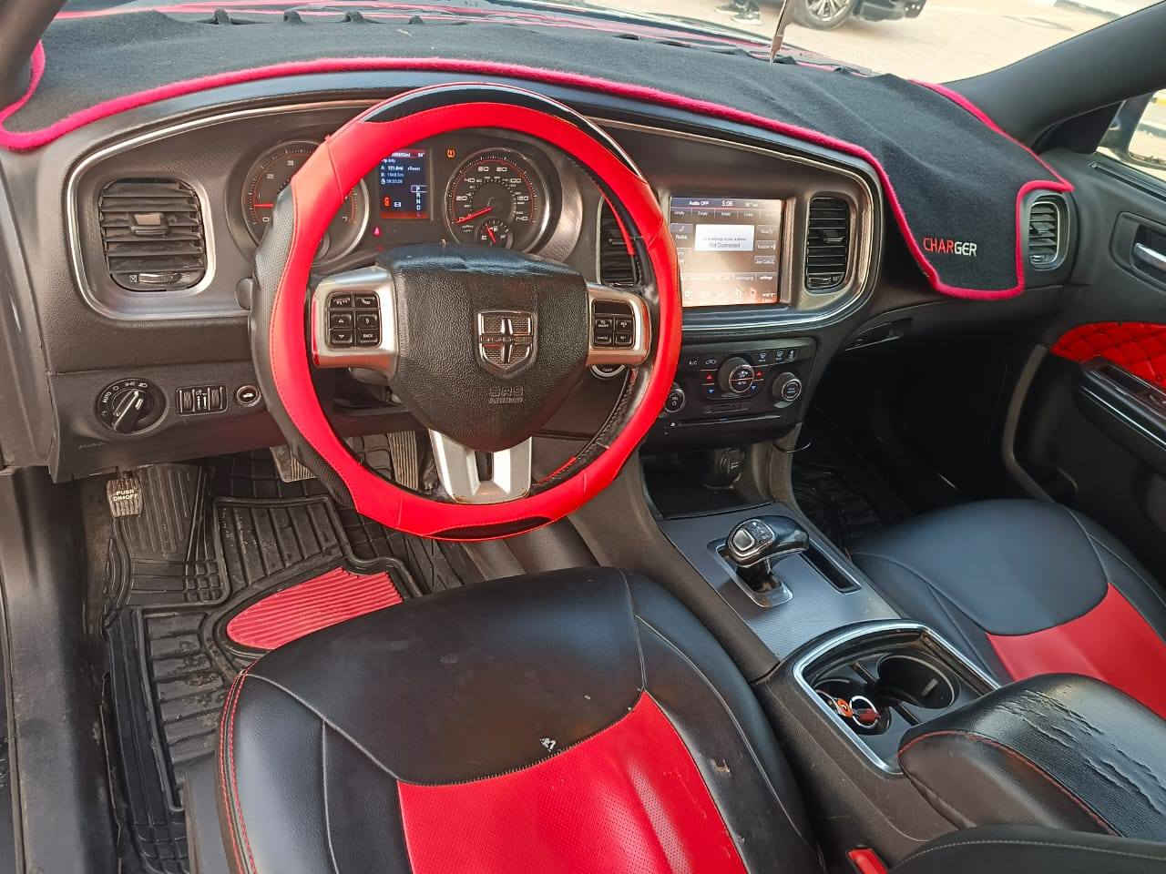 سلام عليكم سياره نوع جارجر موديل 2014 وارد امريكي حادثه جاملغ او باب فقط بدون دواخل نص فوال شاشه كامره حساسات امامي خلفي تحكم ستيرن جهتين كشنات كهرباي جلد تبريد قطعتين كفاله عامه كير مكينه حداديه تخم تاير تبريد كفاله من ضربه او تبديل او صبغ عده الحادث مكينه حجم 6ستندر 3600العنوان كربلاء السعر 143بيه مجال رقم الهاتف***********
