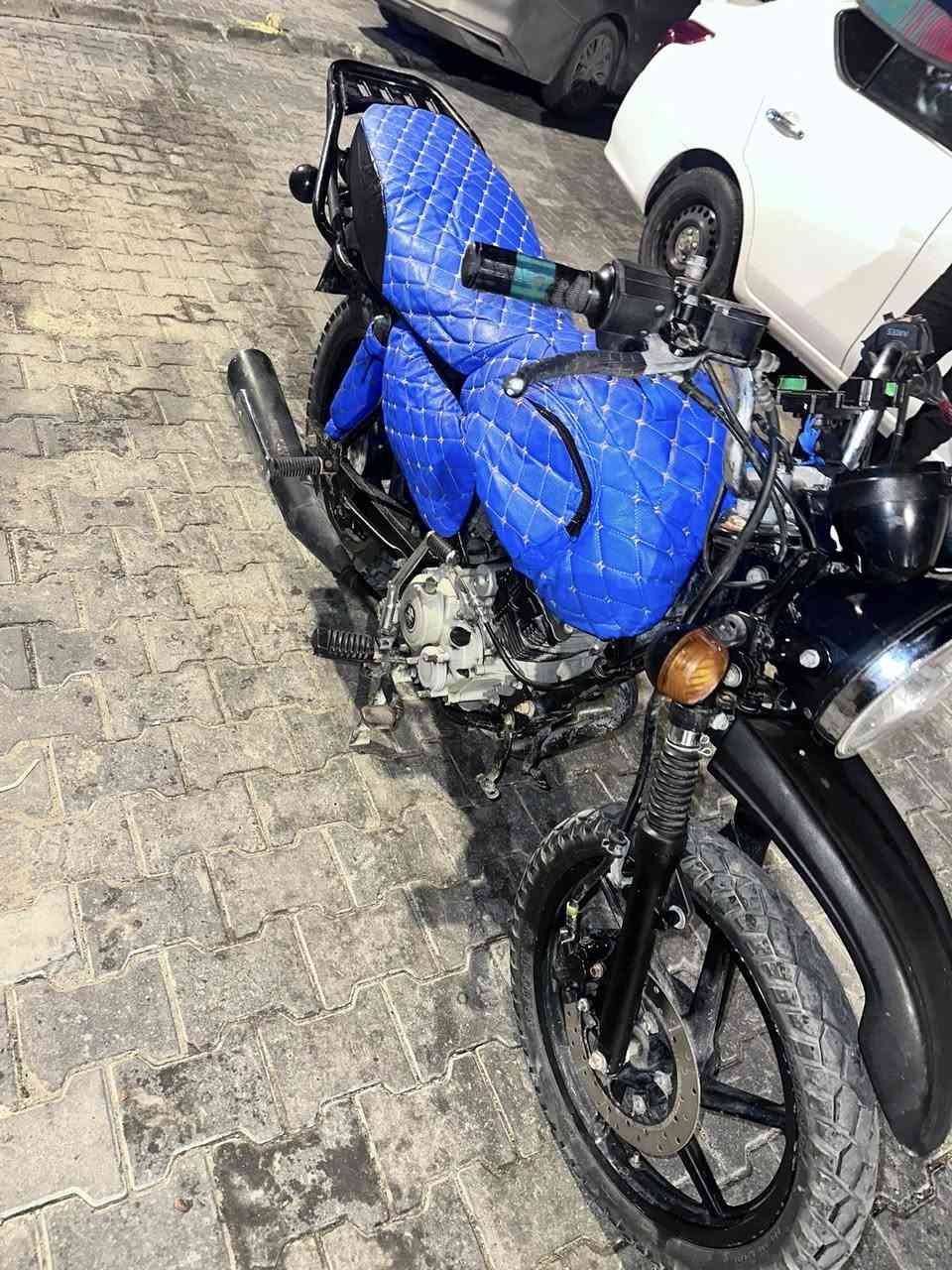 السلام عليكم عندي هاي دراجه البيع 2021 دراجه جاهزه مابيه نقص دراجه سنويه ورقم باقي على لاستلام فقط شراي يتواصل واتساب (***********)مكاني بصره فلكة العروس
