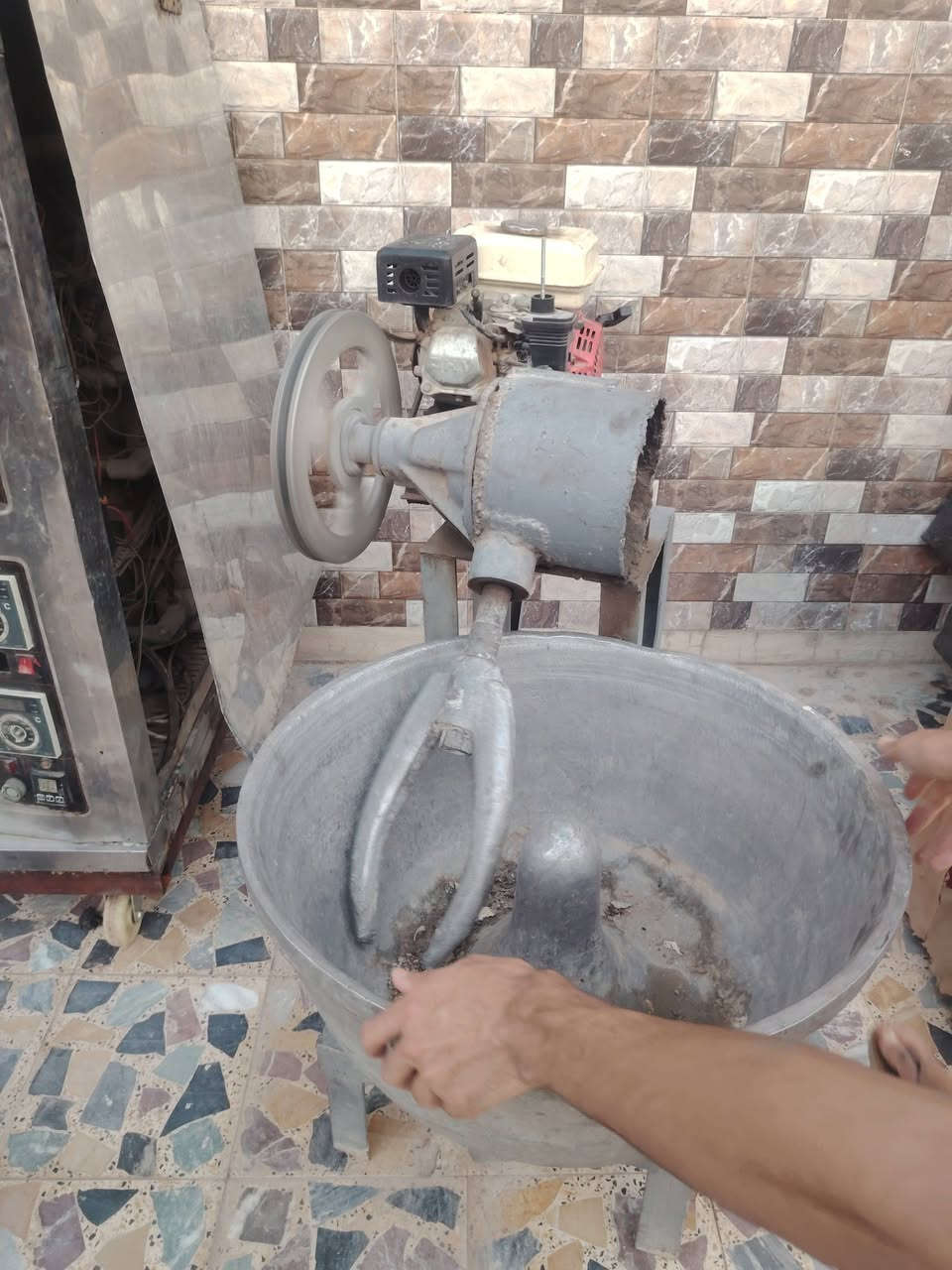 عجانه للبيع
ميسان/***********
