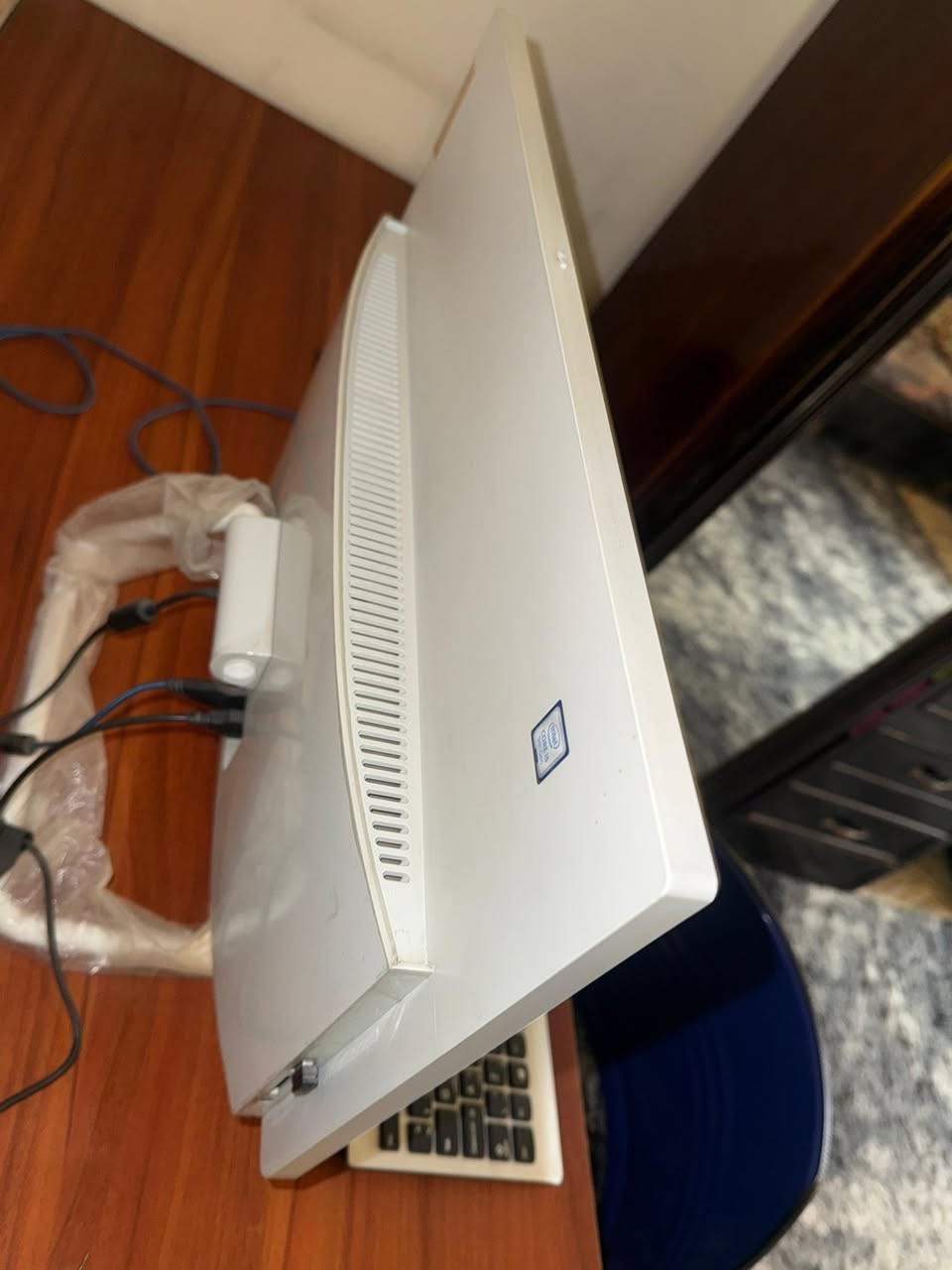 السلام عليكم  حاسبة لينوفو ال ان وان  يعني الكيس داخل الشاشة للبيع 

Lenovo IdeaCentre A340-22ICK

* معالج: Intel Core i5-9400T
* رام: 8GB
* هارد: 1TB HDD
* شاشة: 21.5 بوصة FHD

السعر ماعرف حالياً شكد قيم بما يرضي الله واخذها بلعافية عليك 

عنواني بغداد ومتوفر توصيل الحاسبة نظيفة جداً بعدها بلجيس موجودة غراضها وكارتونتها والماوس والكيبورد


**إذا كنت صاحب هذا الإعلان وتريد حذفه لأي سبب، رجاءا أرسل رسالة إلى الدعم الفني**