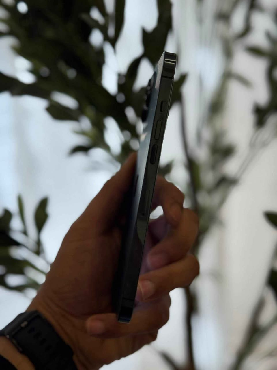 ايفون 12 برو ماكس ذاكره 512 ما مفتوح شخط مابي كامل ملحقات فقط الفيس ايدي وكف بسبب التحديث *********** سوق الشيوخ, ذي قار
