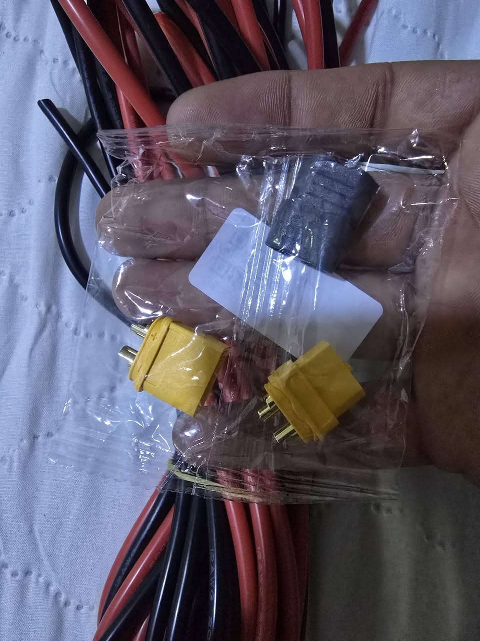 سلام عليكم متوفر 20 قطعه معه كيبل بهل قيم واخذ كيبل الله شاهد وزن ثقيل


**إذا كنت صاحب هذا الإعلان وتريد حذفه لأي سبب، رجاءا أرسل رسالة إلى الدعم الفني**