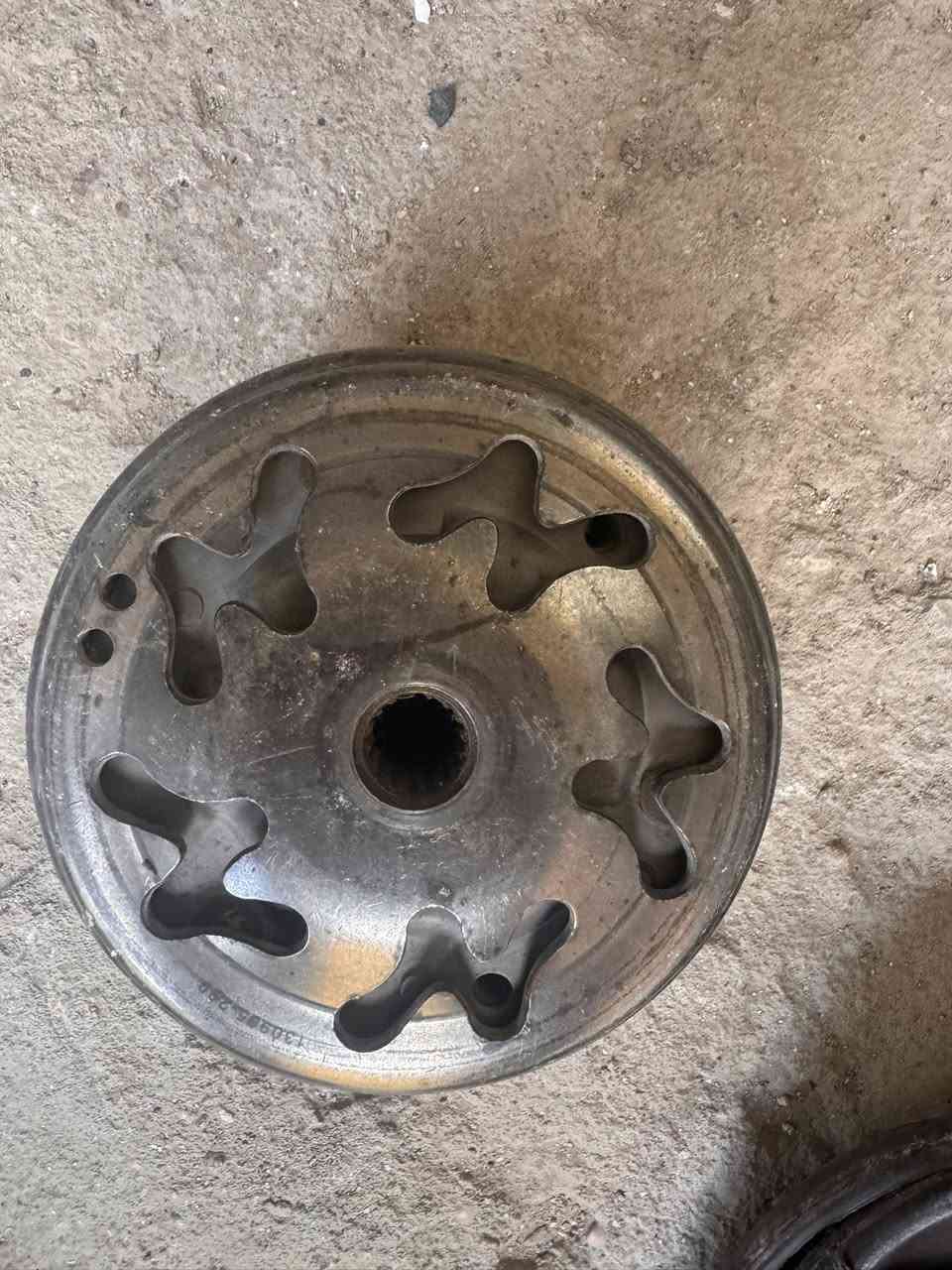 سلام عليكم شباب غراض شوفت عينك نصهن بلاديات عنواني حي اور ***********
