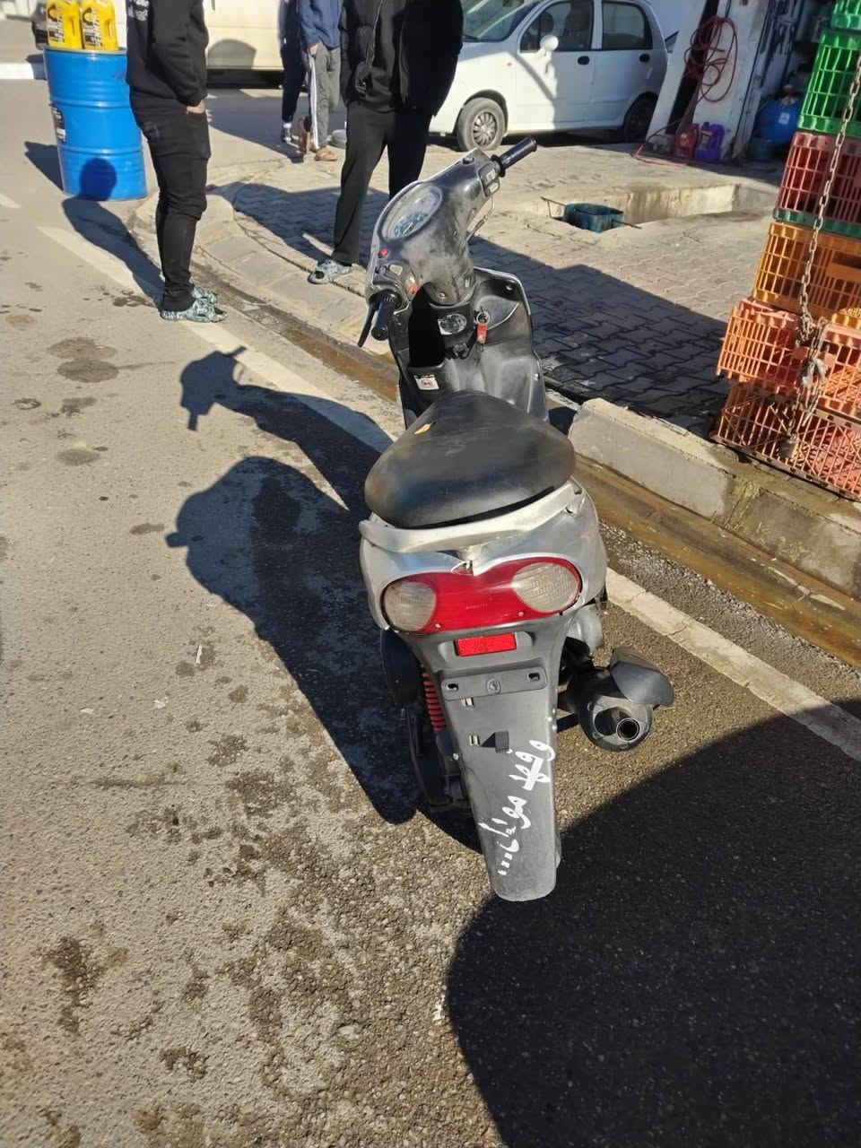 دراجه البيع ماكس قجمه 120 الدراجه نضيفه كلش كهربايات كله شغال عليه صولنصه رياضي محرك ياباني ما مفتوح كلش نضيفه 
مكاني كركوك 
السعر 350وبيه مجال 
الرقم ***********
