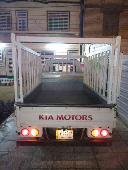 السلام عليكم
كيا حمل نثيه للبيع موديل 20  ,شكل 21
بغداد مكفوله كفاله عامه ماشيه ٣٥ ألف
مع المحجر وتغليف كشنات وتغليف التنته 
للاتصال *********** واتساب
