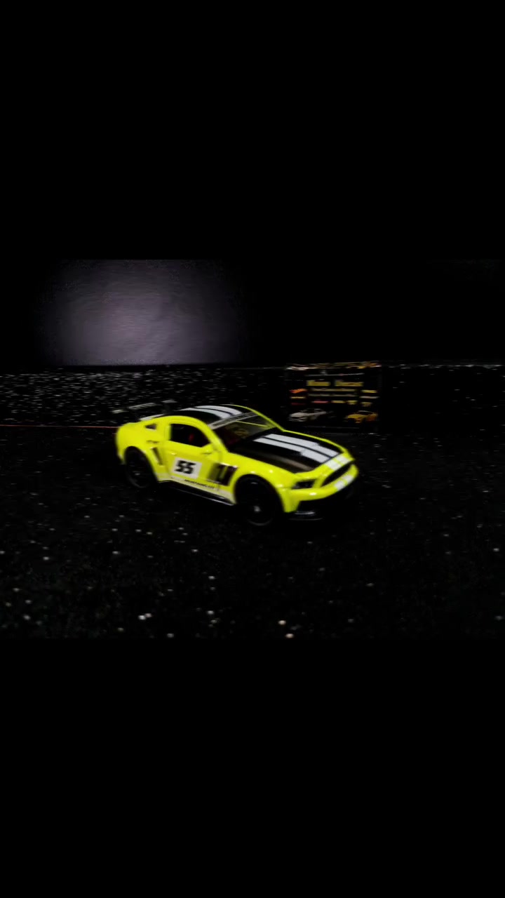 لعشاااااق Mustang GT 😍
Scale 1/32
#MoooDiecast


**إذا كنت صاحب هذا الإعلان وتريد حذفه لأي سبب، رجاءا أرسل رسالة إلى الدعم الفني**