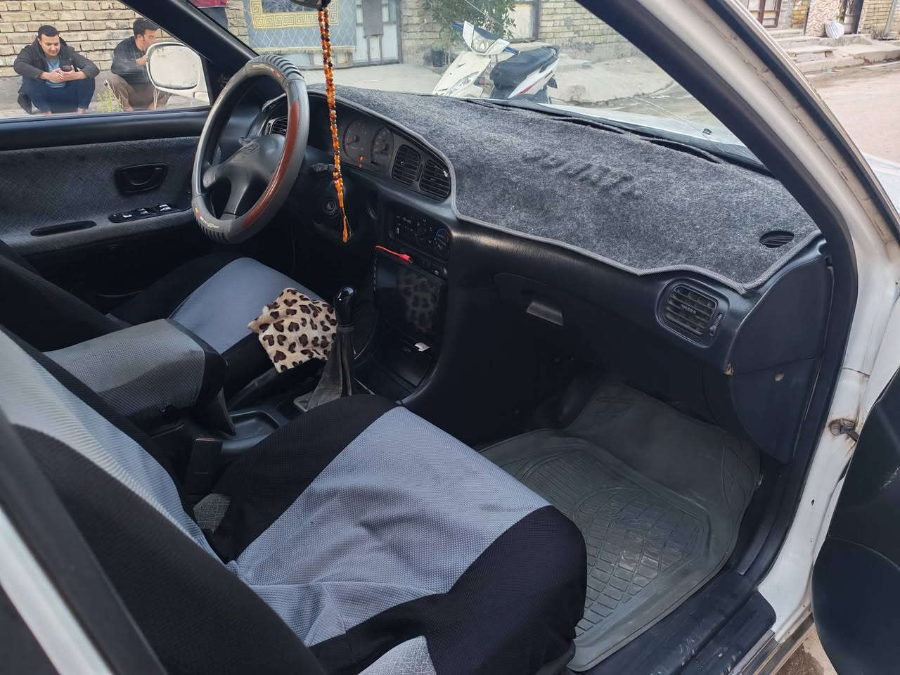 السلام عليكم اخوان عندي سوناتا تو مديل 1994 كير محرك خير من الله السياره شوفت عينكم نضيفه بواقع احلى من الصور عارضه 46ورقه وبيه مجال بسيط السياره بسمي
سنويه جديده مكان بغداد كفاءات العبيدي لتواصل ***********
