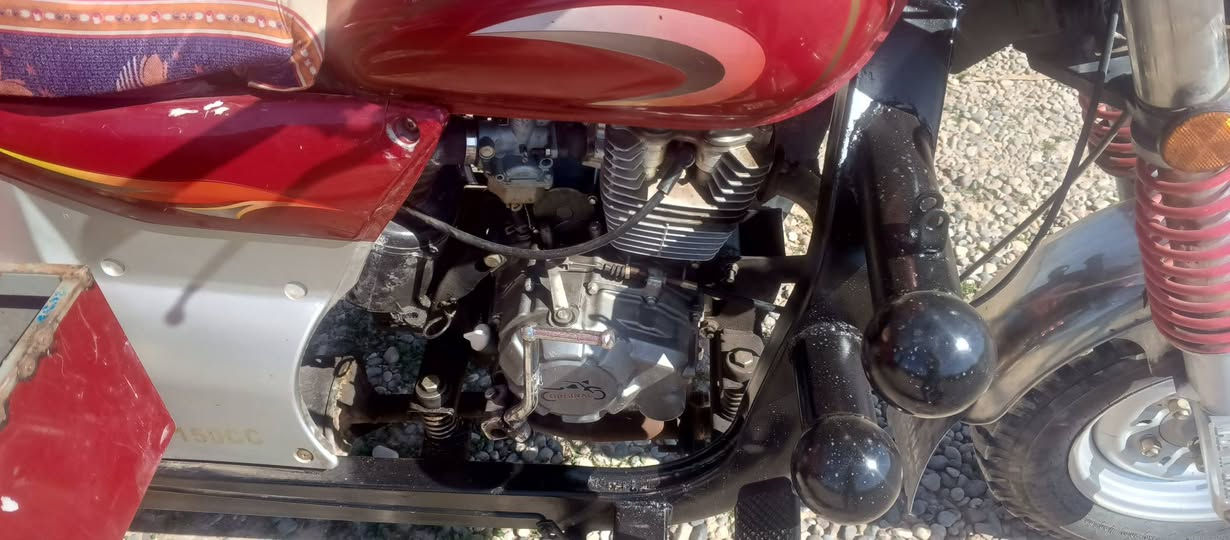 السلام عليكم للبيع ستوته فحل شرط بس تشغل كهربايات كله شغاله سلف اشاير سكن السعر مليون و100
غير متواجد على فيس ***********
