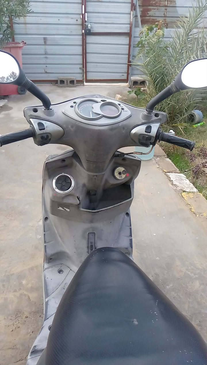 السلام عليكم
سنكز فحل للبيع 
خطين   مكينه بلديه كفرات كامله كهربائيات شغاله تأثيرات جدد  
بيها منفيس موجود 
مكاني بغداد التاجي. 
السعر 650 وبيها مجال 
التواصل خاص


**إذا كنت صاحب هذا الإعلان وتريد حذفه لأي سبب، رجاءا أرسل رسالة إلى الدعم الفني**