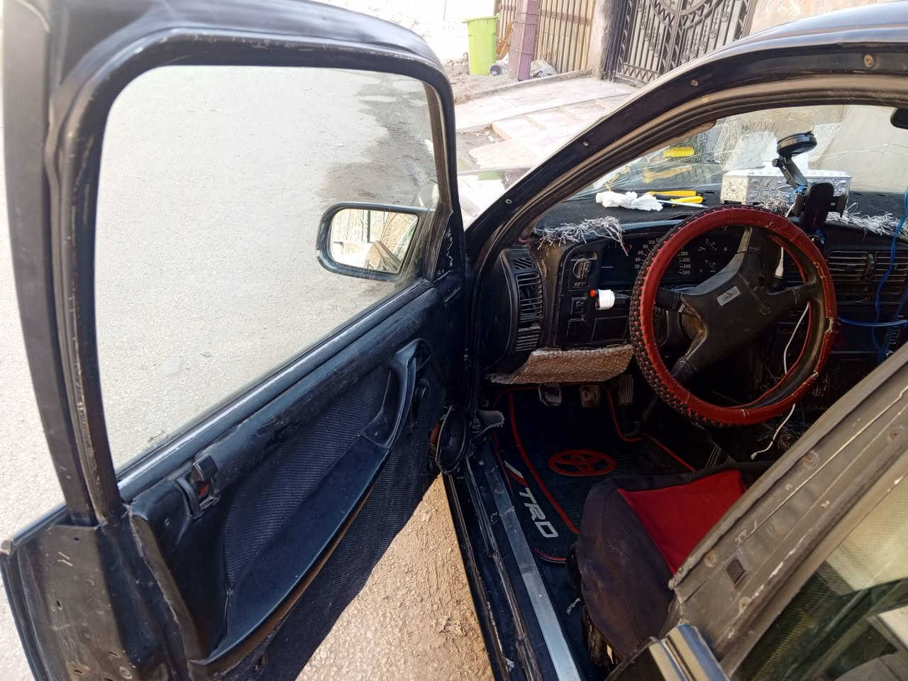 السلام عليكم اوبل استيشن للبيع لون اسود غير محدد موديل 96 اوربي سياره نظيفه كاعده  كير محرك كهربائيات سستم سماعات شاشه لمس تخم تاير جديد محرك محور برنس نقص شوته فقط شرعيها بالفلوجه تريد وكاله تريد تحويل سنويه نافذه بال 23 غرامات مصفره  سعرها 27 وبيها مجال للتواصل اتصال او واتساب ***********
