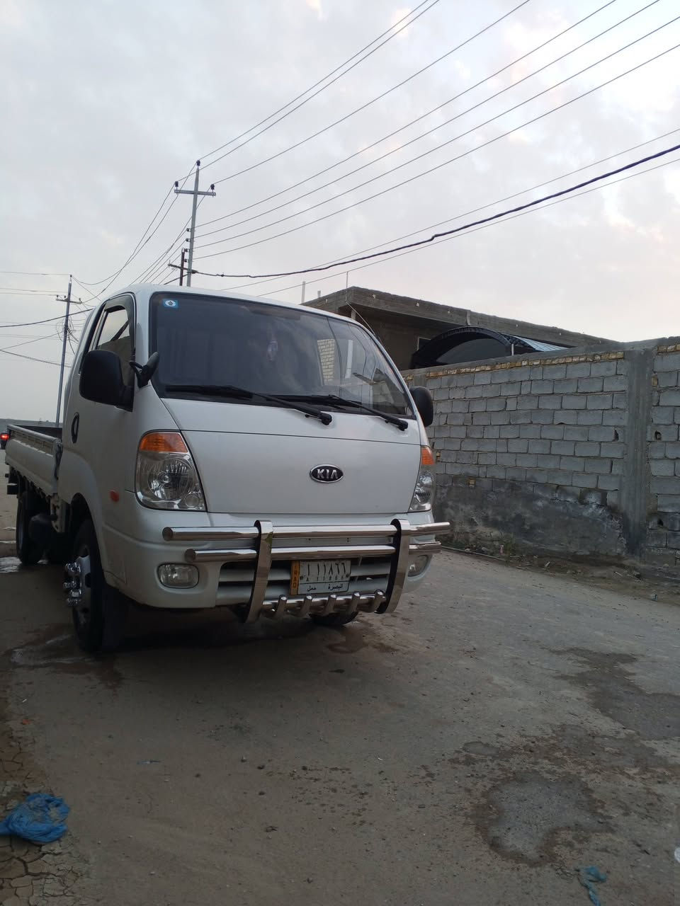 سلام عليكم سياره للبيع مكاني ناصر يه فحل مسكر سبلاين 
رقم بصره ثاني يوم مداورة  بسمي محور 14 تانكي محور120 ستيل سياره كفاله عده دوس مصلحه ترابك من لفاو زاخو جديد تخم تاير وتبريد وحداديه مكين مسكر بل صندوك شرط ☎️📞 ***********
