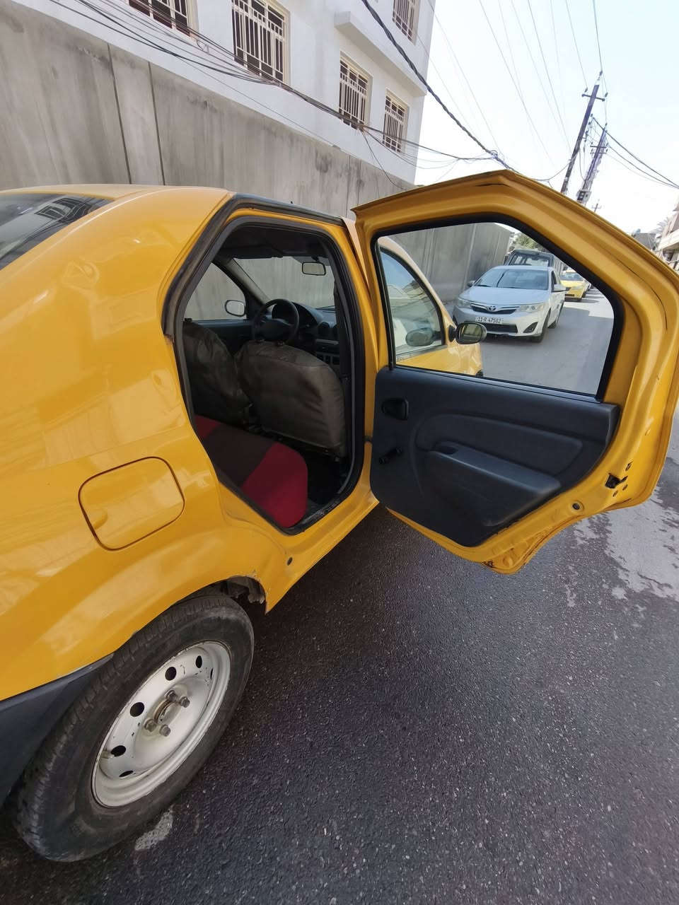 للبيع رينو لوكان 2009 السعر ٣٦
العنوان بغداد (***********/
للبيع رينو لوكان 2009
محرك مشدود قبل 5 أشهر
كير جديد
صدر جديد
فلنجات اماميه جديده 
اذان *روس روط 
قاعده فيتم كامله 
دسكات جددد 
السيارة فول وما بيها شي مهم.
الملاحظات: اكون واضح وياك 
شمعه جهة السايق تحتاج تبديل (موجودة بالصندوق)
الكلج نص عمر
الإيسي واكف  والمجول ضعيف
الايتات الأمامية ضعيفة
المكيف يحتاج شحن غاز فقط.
السعر مناسب وقابل للتفاوض للجادين.
