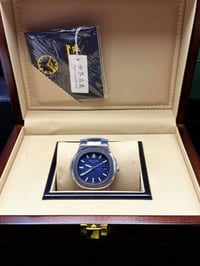 باتك • تيتانيوم • اوتوماتيك