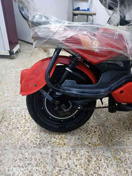 *********** السلام عليكم ما طول للبيع عمر 14 اربع بطاريات السعر 175 وفي مجال هذاق
