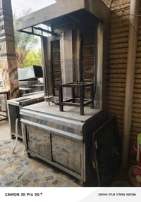 شواية كص دبل مع الشياشة والستاند و الصواني وال سجاجين550 وبيهة مجال 07...