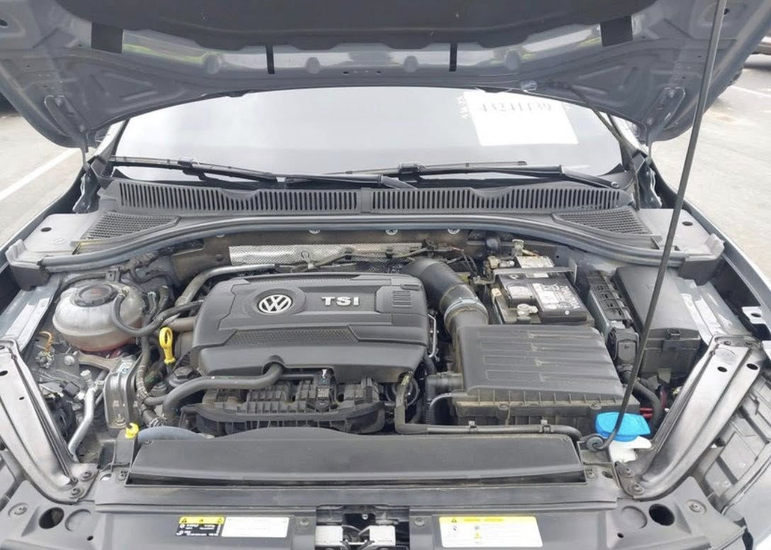 Volkswagen Jetta 2024 GLI Autobhan 
17000 مایل رۆیوە
سبوغ/ نیو پارچە 
ارباگ/ بەس شان 
دوو بەسمە 
ژمارە کاتی 
پێشو پشت کەپس 
بئ مسرەف 
سعر/ 213$ مجال 
***********.WhatsApp
