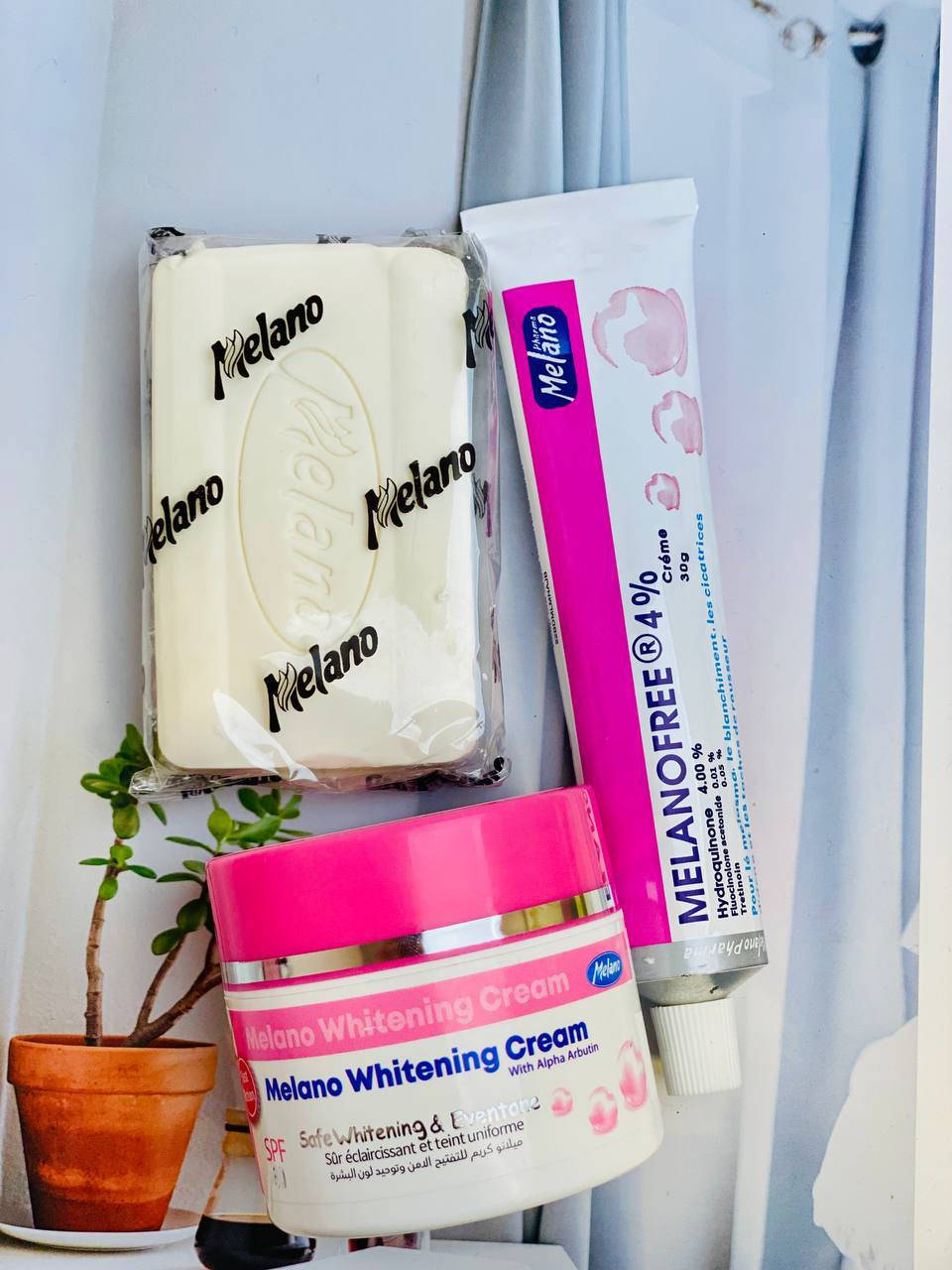 مجموعة ميلانو فري الطبية الأصلية 🩷♨️
الأقوى لعلاج الكلف والتصبغات وآثار حب الشباب وتفتيح وتوحيد لون البشرة ✨

المجموعة تتكون من:
✔️ عصارة ميلانو فري للوجه والجسم والمناطق الحساسة
✔️ كريم ميلانو فري لتفتيح وتوحيد لون البشرة
✔️ صابونة ميلانو فري لتنظيف وتفتيح البشرة

تفيد في إزالة:
▪️ الكلف والنمش
▪️ بقع الشمس
▪️ آثار الحبوب
▪️ سواد الركب والأكواع
▪️ غمقان المناطق الحساسة
✨ تمنحك بشرة أنقى، أفتح، وأكثر نعومة

سعر القطعة ٨ الاف
سعر القطعتين ١٢الاف
سعر ٣ قطع ١٦ الف

🚘يوجد خدمة توصيل لجميع محافظات العراق🚘


**إذا كنت صاحب هذا الإعلان وتريد حذفه لأي سبب، رجاءا أرسل رسالة إلى الدعم الفني**