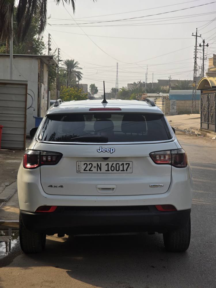 السلام عليكم صور حادث موجودة داخل الصور 
كومباس ابيض رقم اربيل مميز موديل 2023للبيع 
هزه جديده سنويه 2030 ماشيه 17ميل السياره  رقم انكليزي 
latitude فول عدا  الفتحه 
دفع رباعي  كرسي كهرباء ويل فراشه اسود تحكمات جهنين كروز سرعه شاشه عطلات شاشه عرض كبيره رادار امامي زخلفي وجانبي نقطه عمياء هاندبريك بصمه  بصمه ابواب بصمه تشغيل 
كامره 360 تبريد ثلج تدفئه  تبريد خلفي 
صدر ومحرك وكير مكفول  تايرات شركه حجر اكزوز  لايت زنون حادث جاملغ وبنيد بدون شاصي مثل ما موضح بالصور  ارباك!  سستم سونار موجود ايضاً
السعر 160 الاتصال ***********
بغداد  الشعب بغداد, العراق
