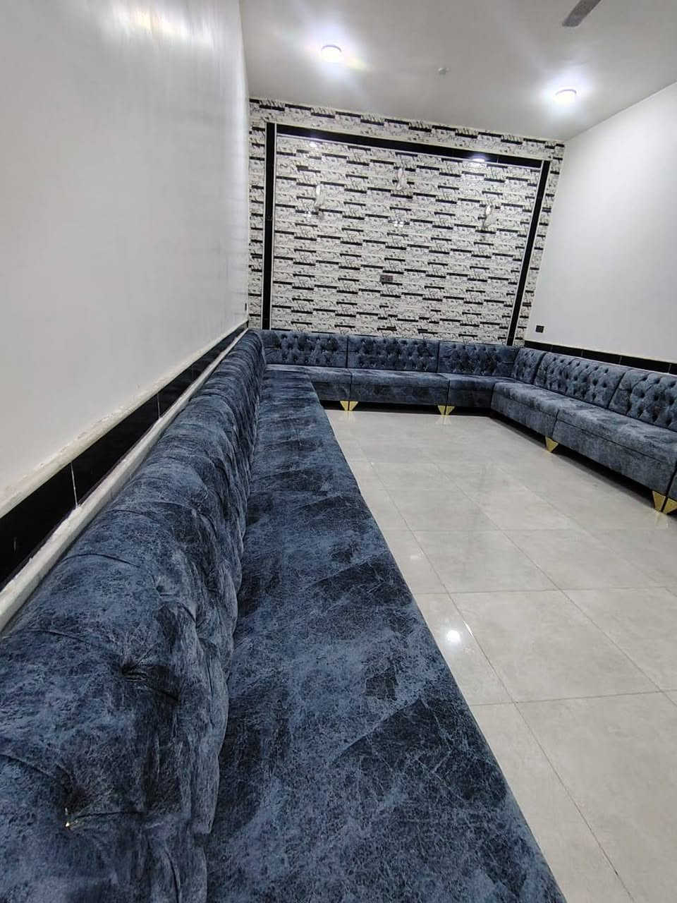 ديوان تسكام حسب طلب .   .. شغل ثقيل درجه
 اولى حسب طلب والاتفاق . يتهنون بي ان شاءالله  
مجموعة جديدة من دوشمة 

دوشمة سلام حسن .. ديوانيه قضاء عفك حي الحسين . سابقا 
حي  ديان . مقابيل مكينة جعافر .  
لعمل دوشمة تخامه وداوين تسكام حسب طلب والمتر .  
كذلك دوشمة القديم ورجاعه جديد مع تصليح اضرار تخامه . 
الاستفسار اكثر اتصال على الرقم 
*********** او واتساب
