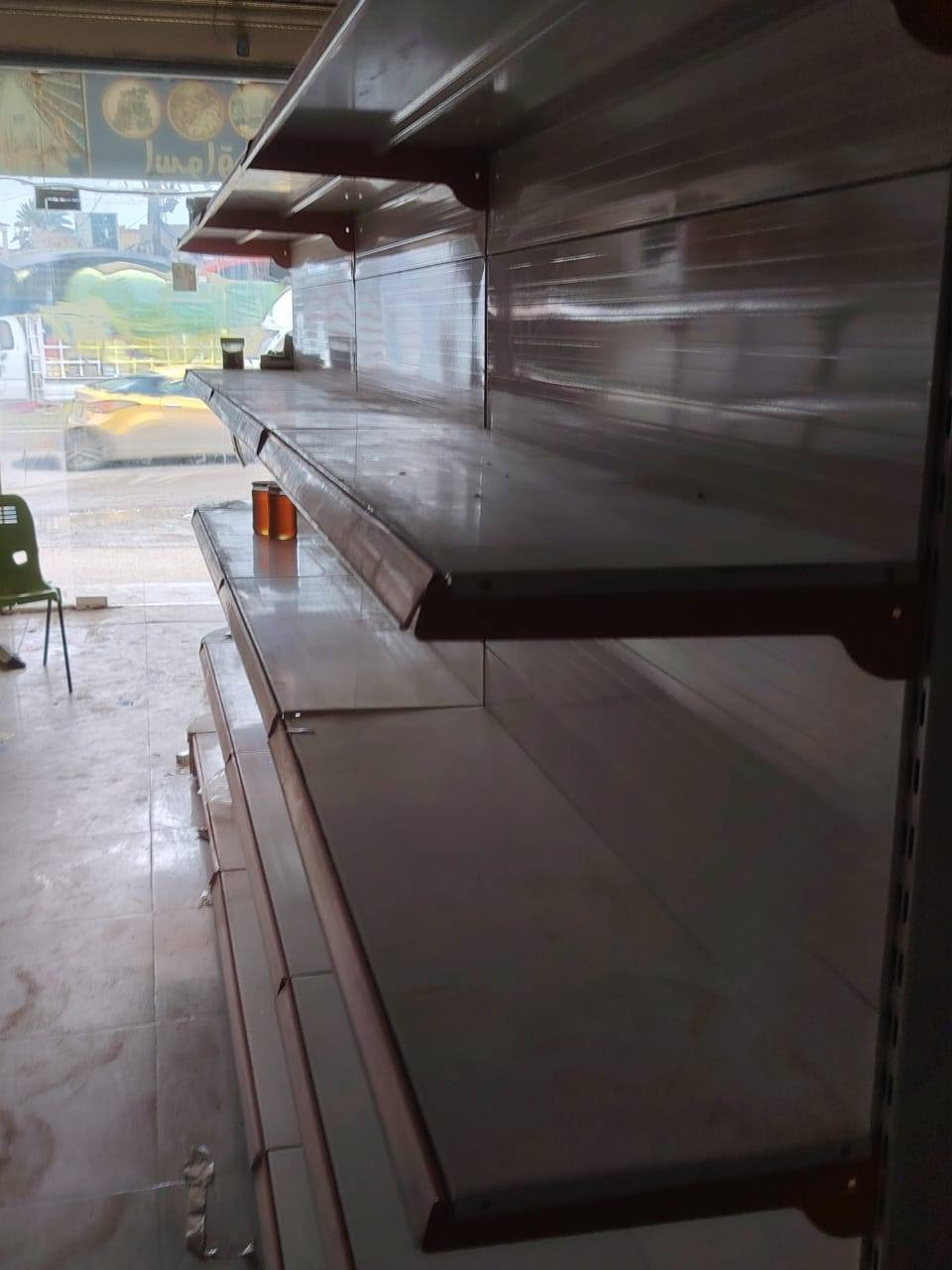 السلام عليكم
رفوف تركيه اصليه درجه اولى
شرط عدم جرد الصبغ وليس ايراني تركي اصلي يتكون من قاطع وسط رفوف حائط مع سجه
المكان بابل محاَويل ناحيه لامام
***********
