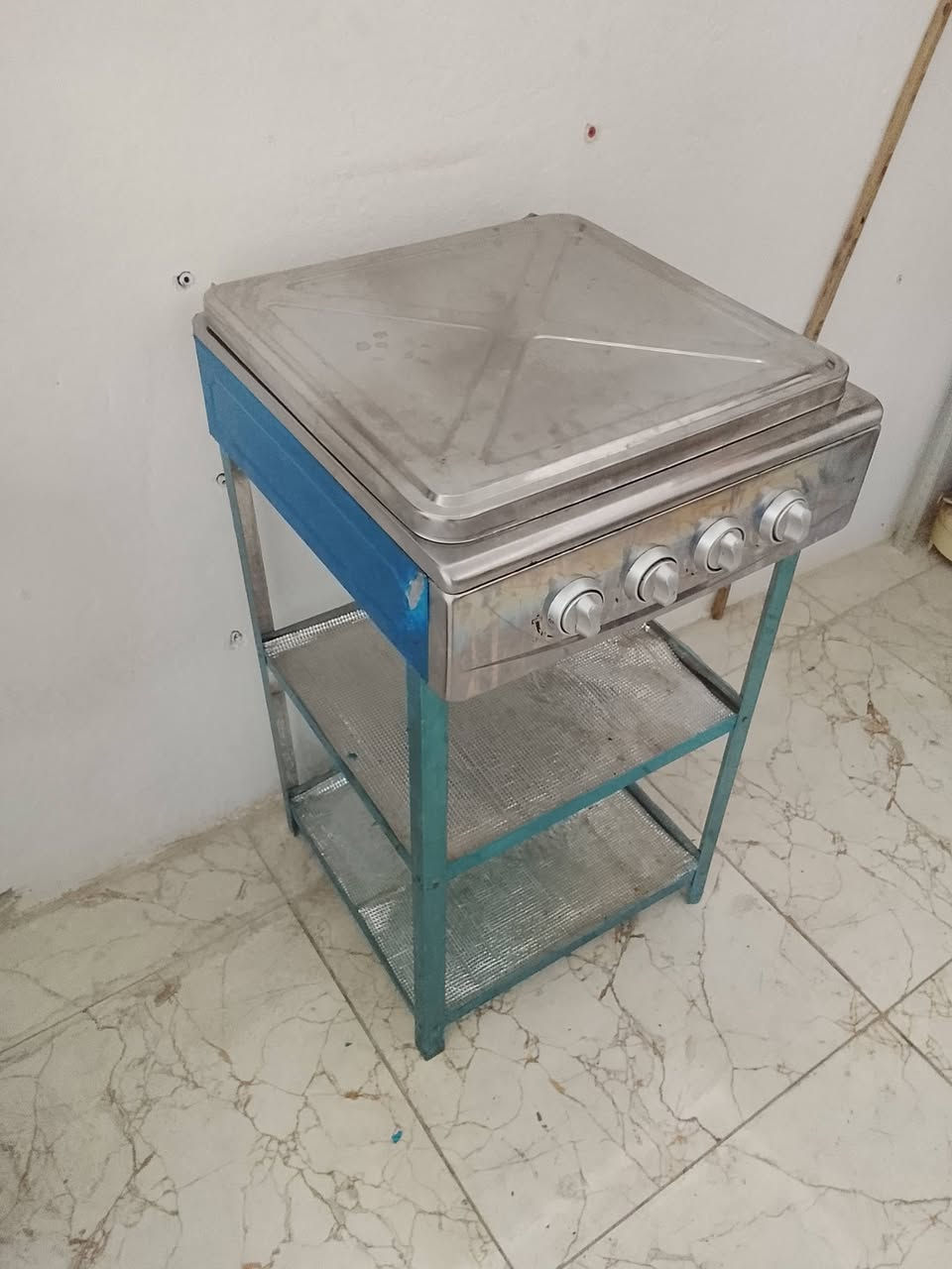 صباخ منضدي مستعمل نضيف وشغال للبيع العنوان كربلاء الحسينية للاستفسار ***********
