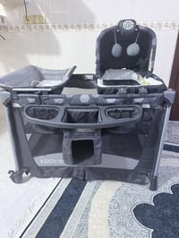 سرير ٣في١ • سهل الطي • حالة ممتازة