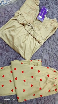 اخر قطعتين • فري سايز • ملابس