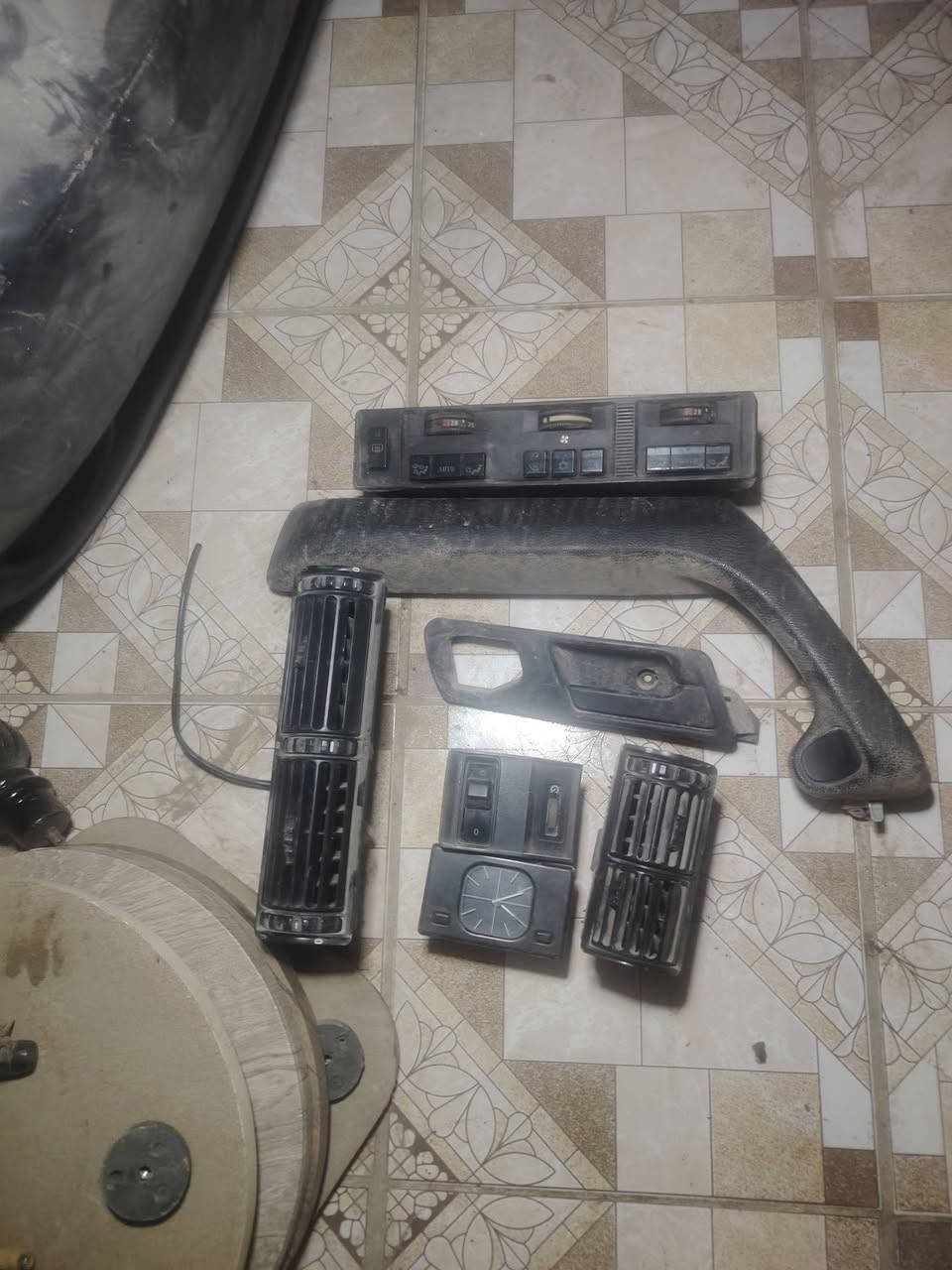 للبيع غراض بي ام ٥٢٥ مال حاويه
لعنوان بابل
قيم بليرضي الله وتعال اخذهن


**إذا كنت صاحب هذا الإعلان وتريد حذفه لأي سبب، رجاءا أرسل رسالة إلى الدعم الفني**