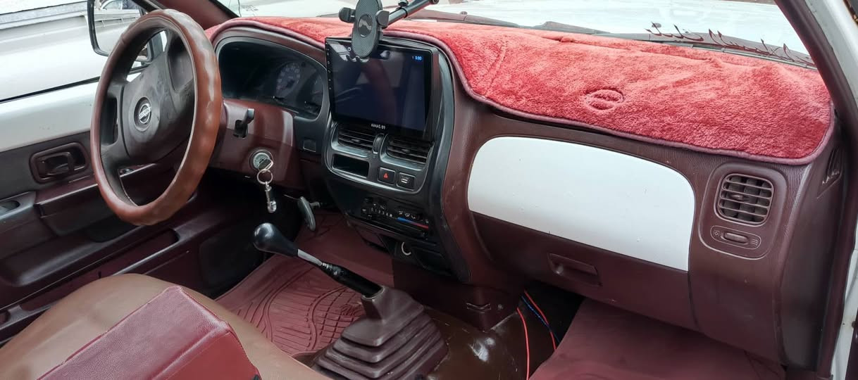 نیسان تەک 5قولاب فەلاحی موودیل 2012 لە 16وە سەنەوی بەسەرچووە مەکینەو ئەکسل بەشەرت ساردیوو کەرمی بیعەیبە سەیاریکی توندوو تۆلەو بی مەسرفە جەن پەلەی بجوک سبغی هەیە سەقفی شووشەیە سعری 95 کەلاو مەجالی کەم 7وەرەقە غەرامەی لەسەرە باش مەعامەلە بۆت دەکیرمۆ چوار تایەی تۆیە ***********
