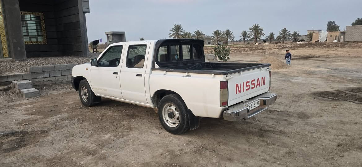 السلام عليكم ابيكم نيسان للبيع موديل 2009 سياره بلاديه بيه صبق قطع سنويه بسمي جديده 31 تخم تاير سيارة جاهزه سعر 105 وبيه مجال مكان فلوجه كرمه
***********
