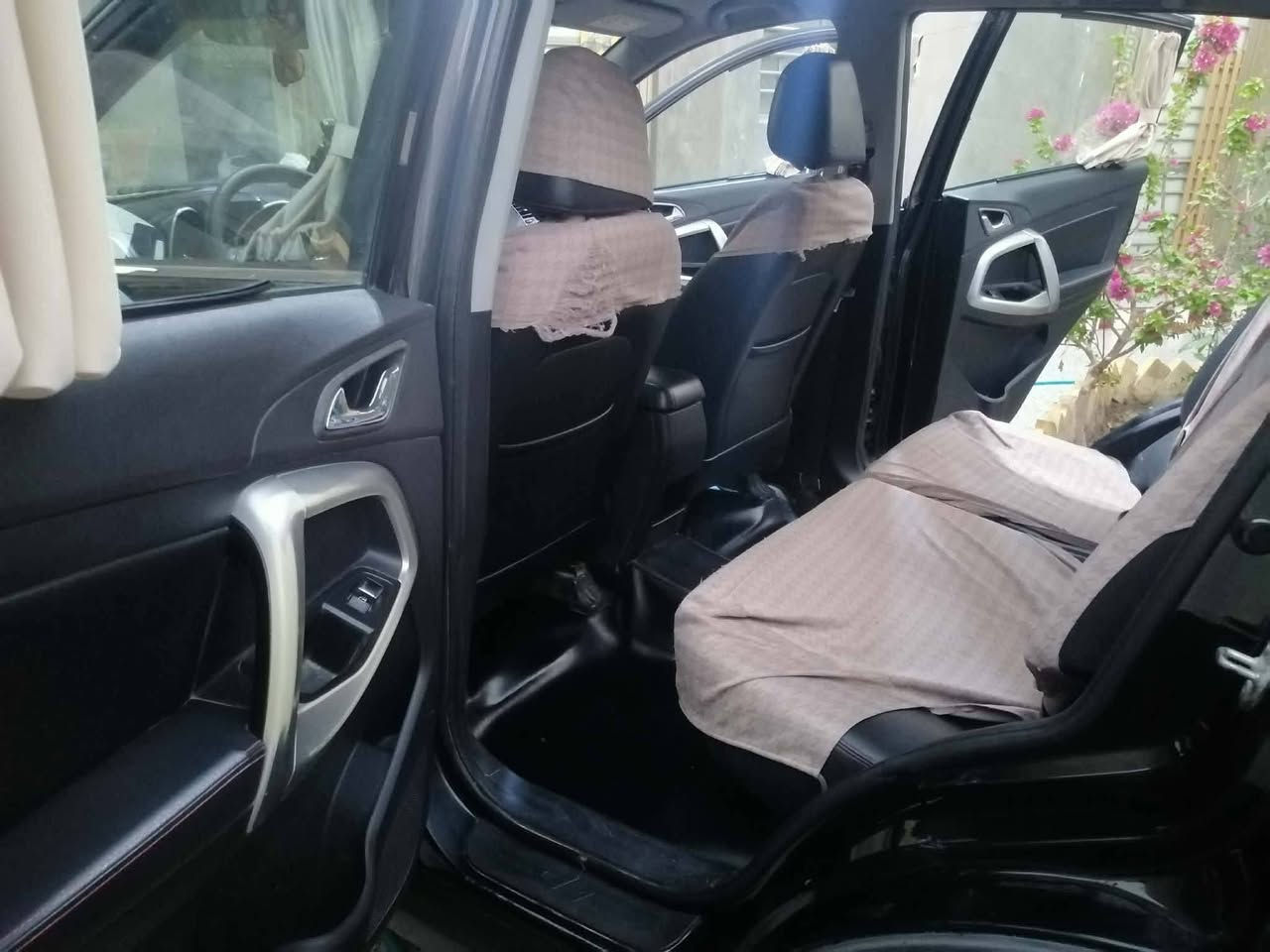 سلام عليكم سياره تيكو5 للبيع وارد خليجي موديل 2018 فول مواصفات من عده الفتحه ضرر السياره فقط بنيد مبدل وضربه اماميه خفيفه بدون تعمير رقم السياره كربلاء بسمي انكليزي باتري جديد وزوج تايرات جدد ولايت شمسي جديد مكينه 2000 سنويه لل29 مكان السياره ذي قار قضاء النصر السعر خاص راسني وبيك خير وتدلل صوره كامله خاص
#الجميع


**إذا كنت صاحب هذا الإعلان وتريد حذفه لأي سبب، رجاءا أرسل رسالة إلى الدعم الفني**