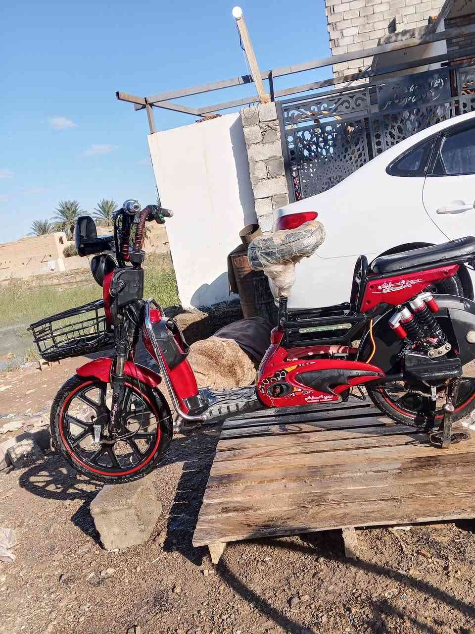 السلام عليكم بايسكل شحن نظيف خير من الله للبيع السعر 300 وبي مجال مكاني ديالى بعقوبه  بهرز رقم الجهاز ***********#
