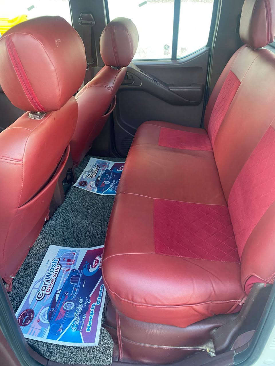 بيك اب نيسان نافارا موديل ٢٠١٤ مكفولة ماعدا بارد قلبل بالصندوك وهلال الجاملغ الخلفي الباقي مكفوول وسونارها موجود سنوية بأسمي تحويل بأي يوم السعر ١٣٠ ***********
